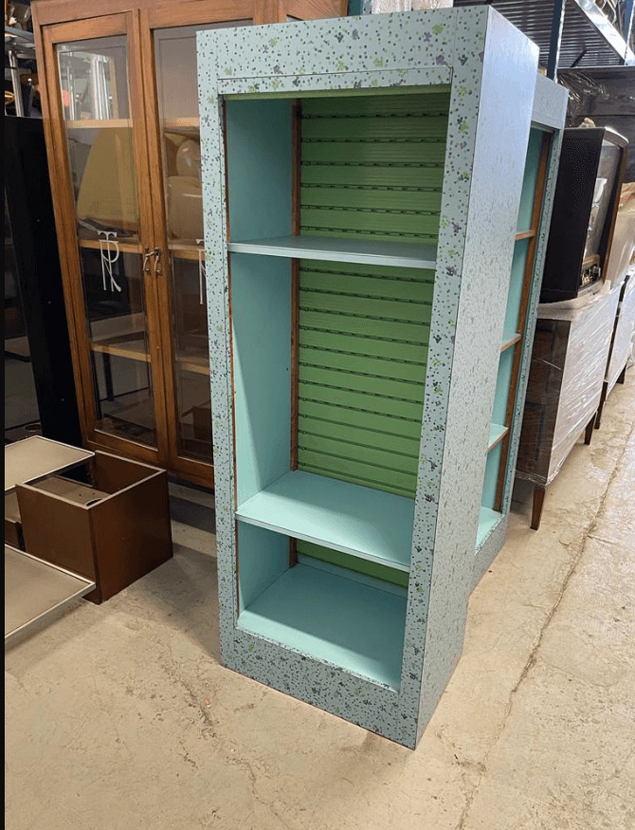 Mobile contenitore di Paola Navone per Studio Alchimia, anni '80 6