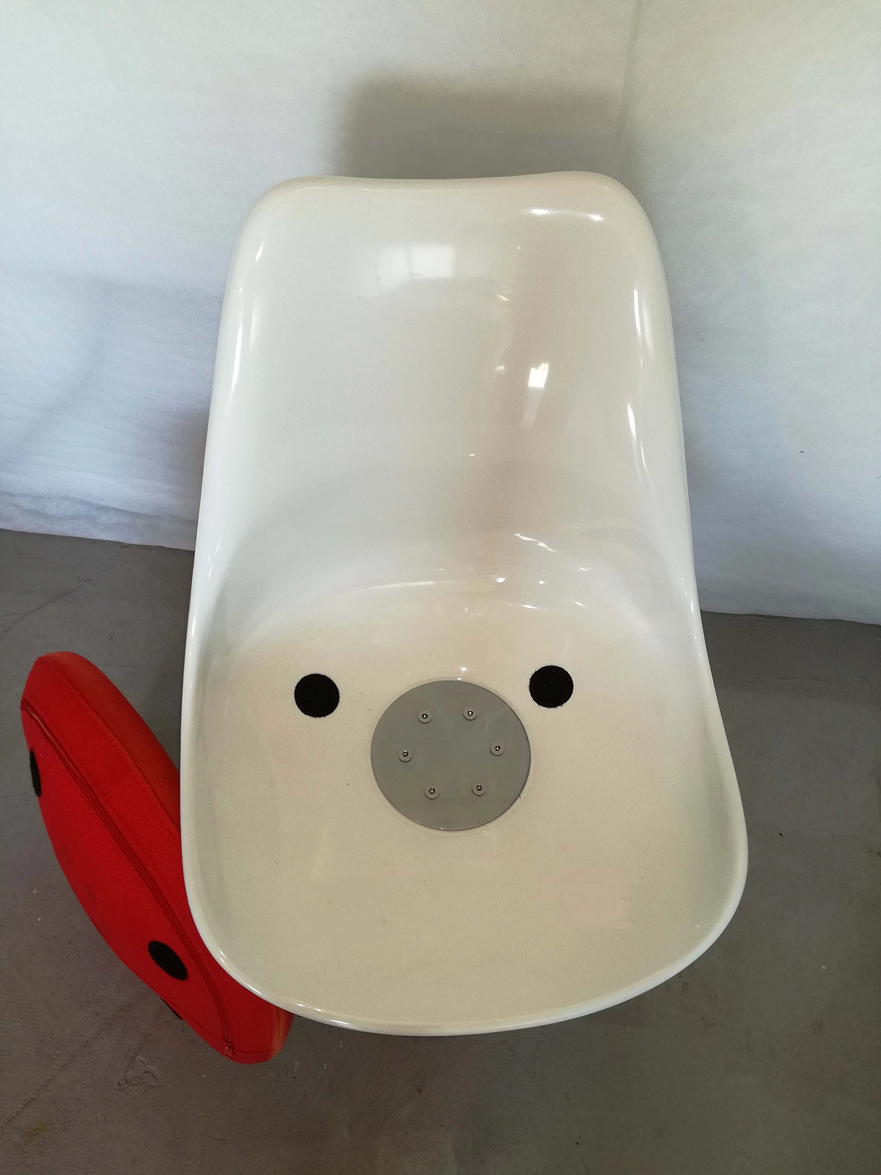 Sedia ispirata al modello Tulip per Knoll, anni 2000 14