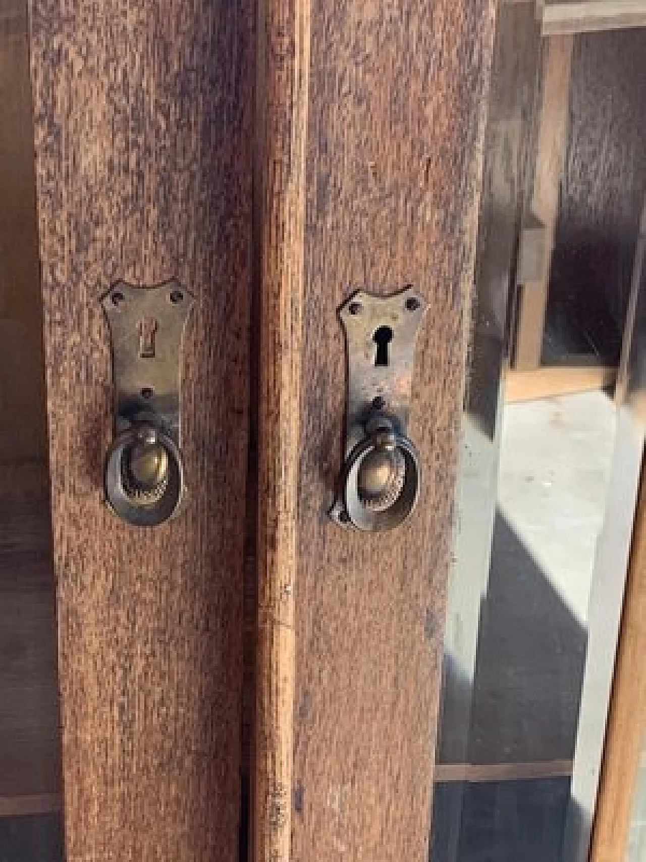 Armadio in rovere con ante in vetro, inizio '900 7