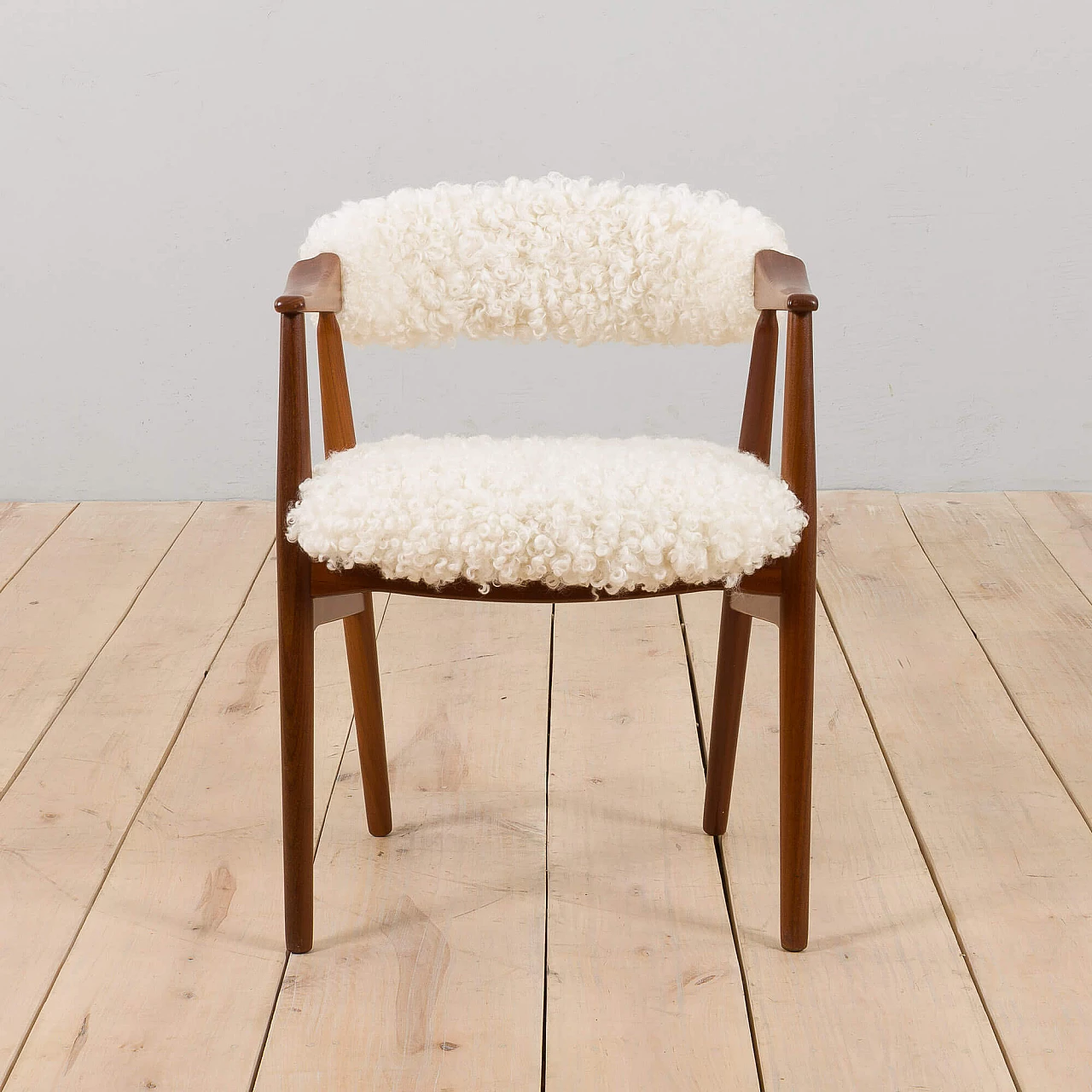 Farstrup chair in solid teak with natural sheepskin upholstery, 1960s 10