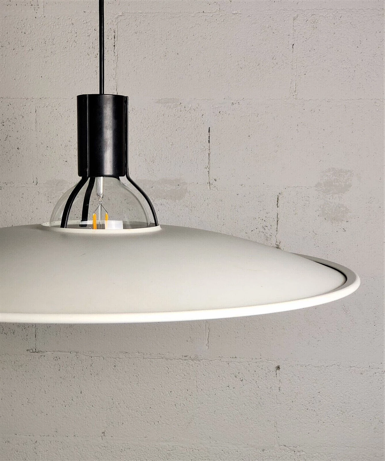 2133 pendant lamp by Gino Sarfatti for Arteluce, 1970s 6