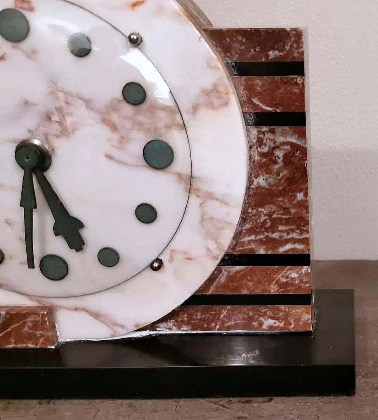 Marble clock with metal bird Art Decò, 1930s 8
