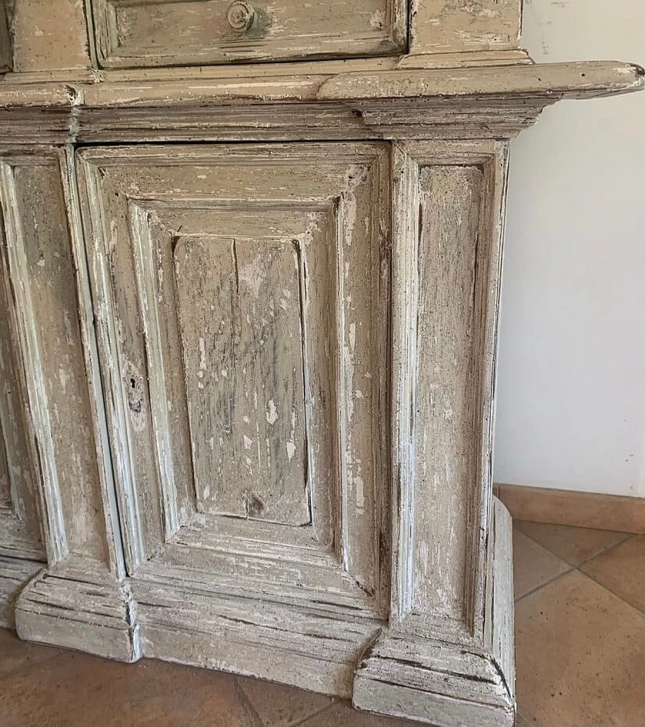 Lacquered wood double-body cabinet, 19th century 3