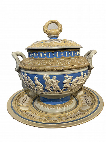 Decorated ceramic soup tureen for Villeroy and Boch, early 20th century