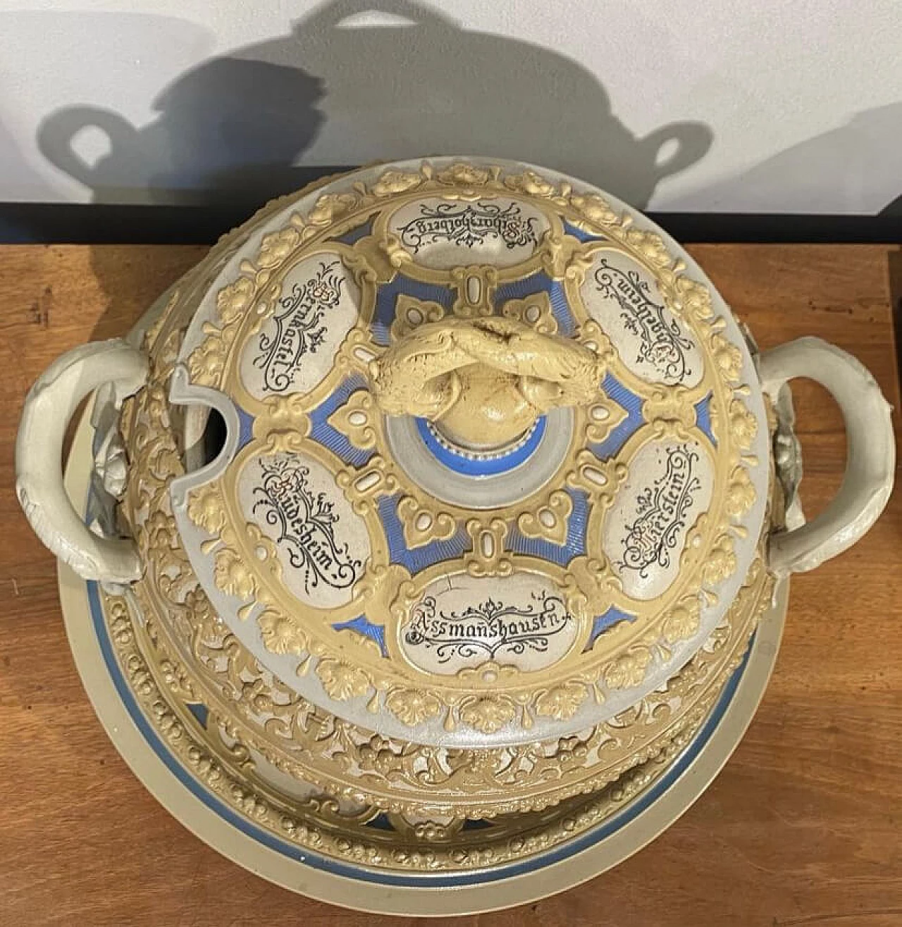 Zuppiera in ceramica decorata per Villeroy e Boch, inizio '900 3