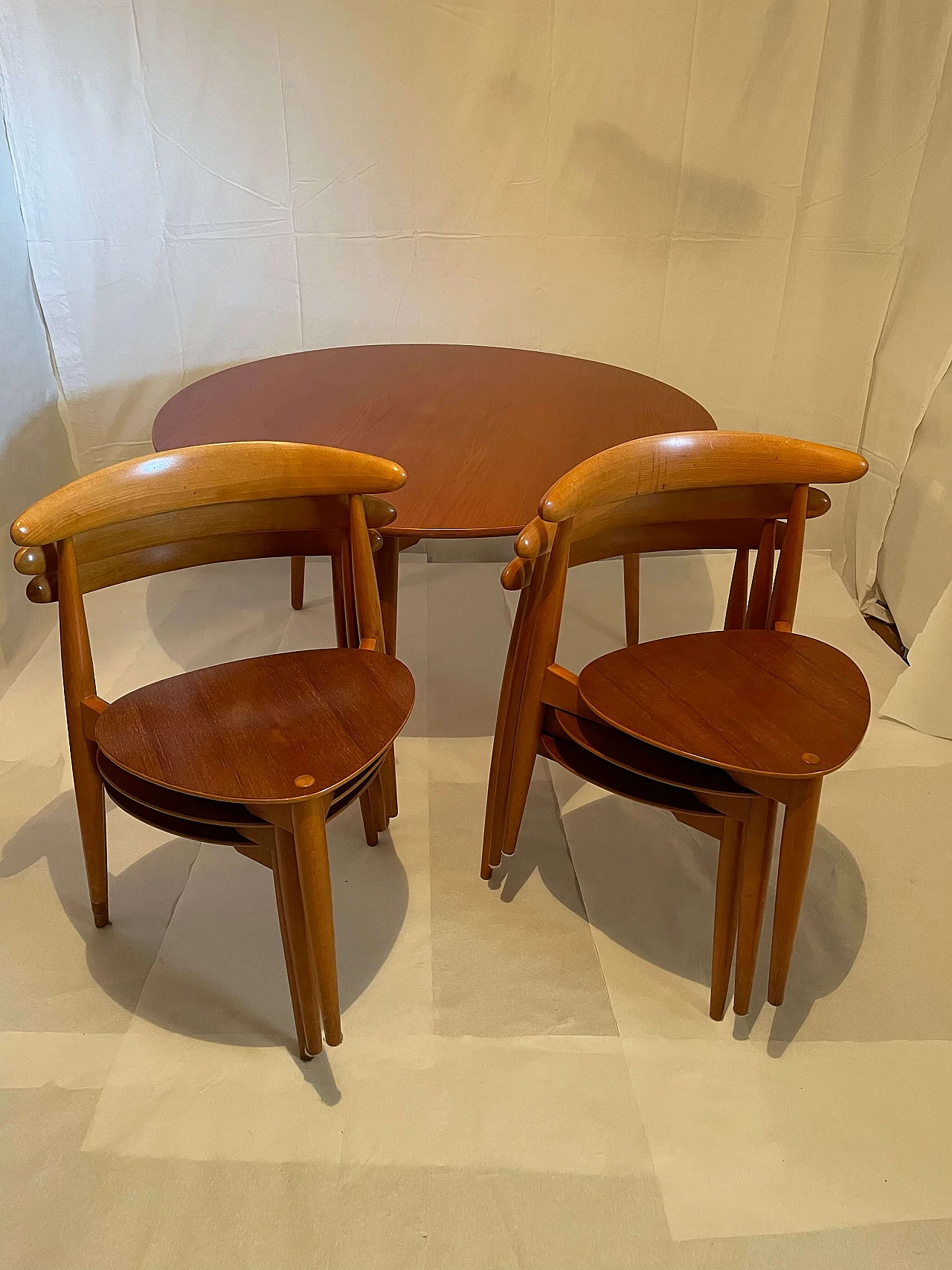 Tavolo rotondo Heart di Hans Wegner per Fritz Hansen con 6 sedie, anni '50 12