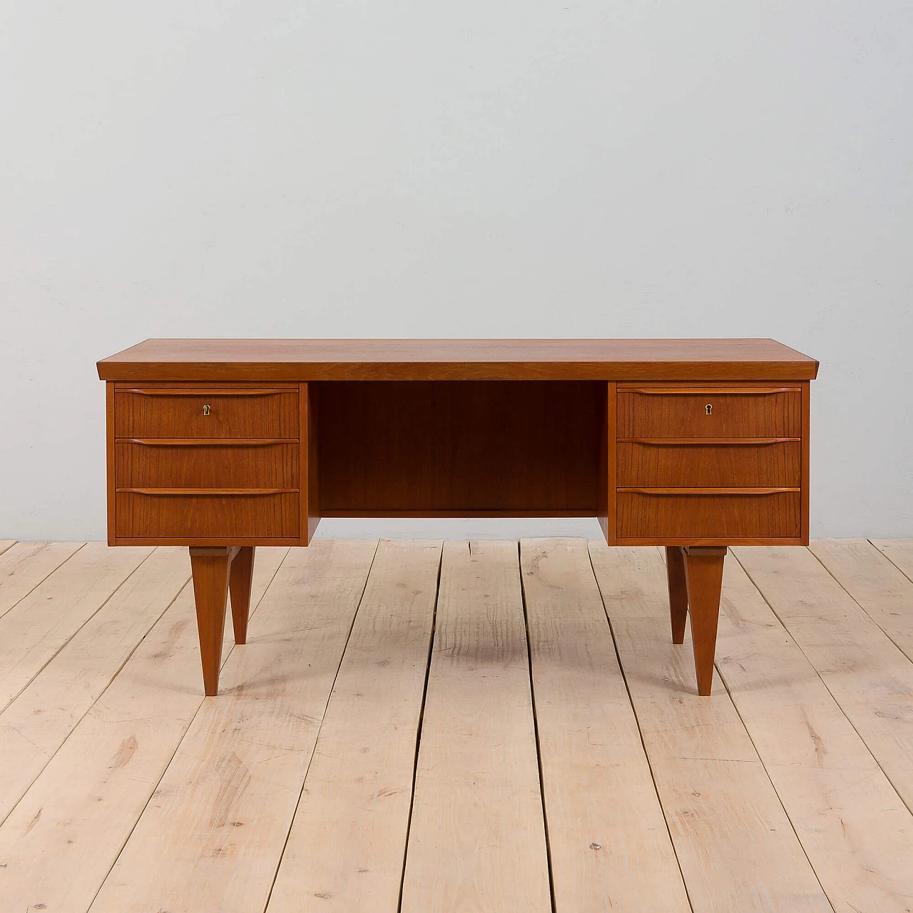 Danish teak desk in the style of Illum Wikkelso, 1960s 5