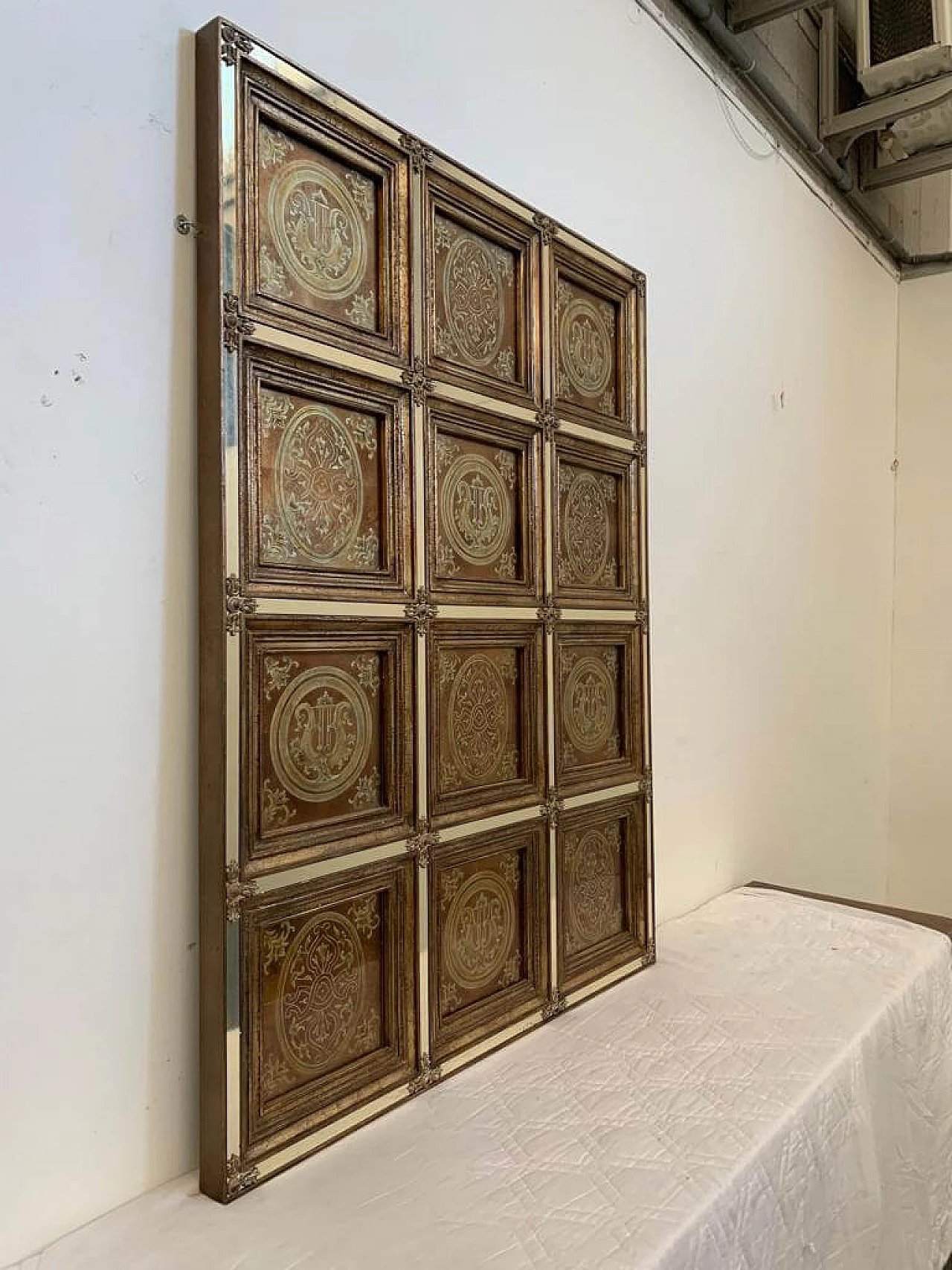 Decorative engraved and gilded mirror panel with lacquered frame, 1990s 6