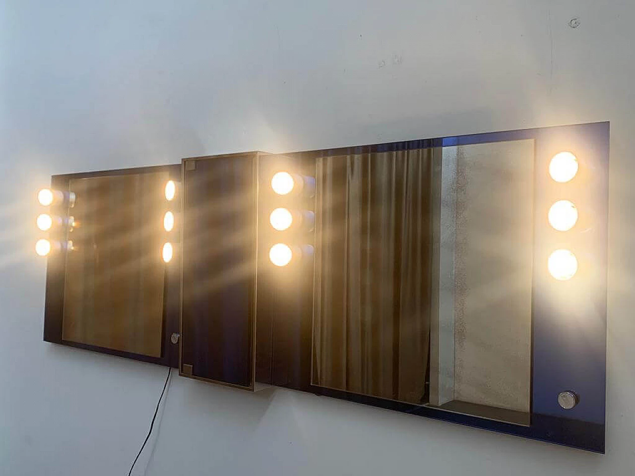 Double mirror with lights and central cabinet for Veca, 1970s 10