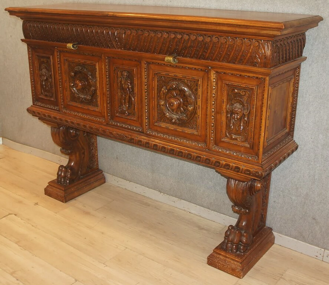 Credenza in noce scolpito in stile Rinascimento, fine '800 7