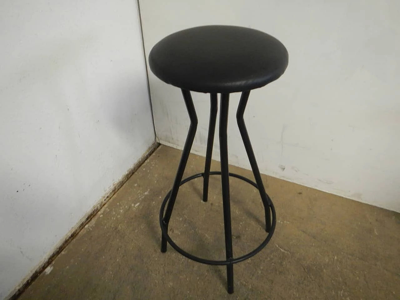 Stationary stool in stained iron and skai, 1990s 7