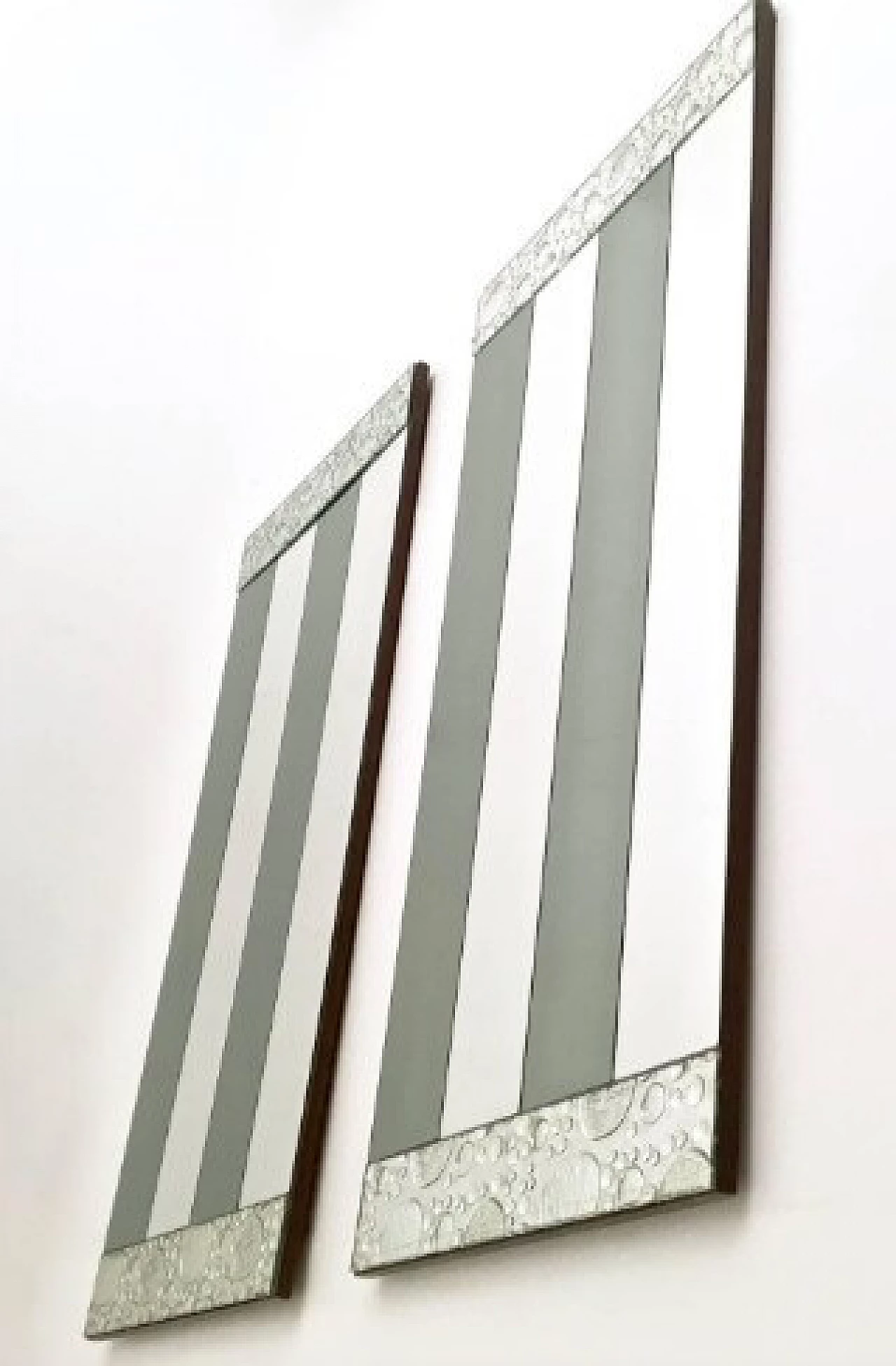 Specchio in faggio e vetro bicolore a strisce verticali, anni '70 3
