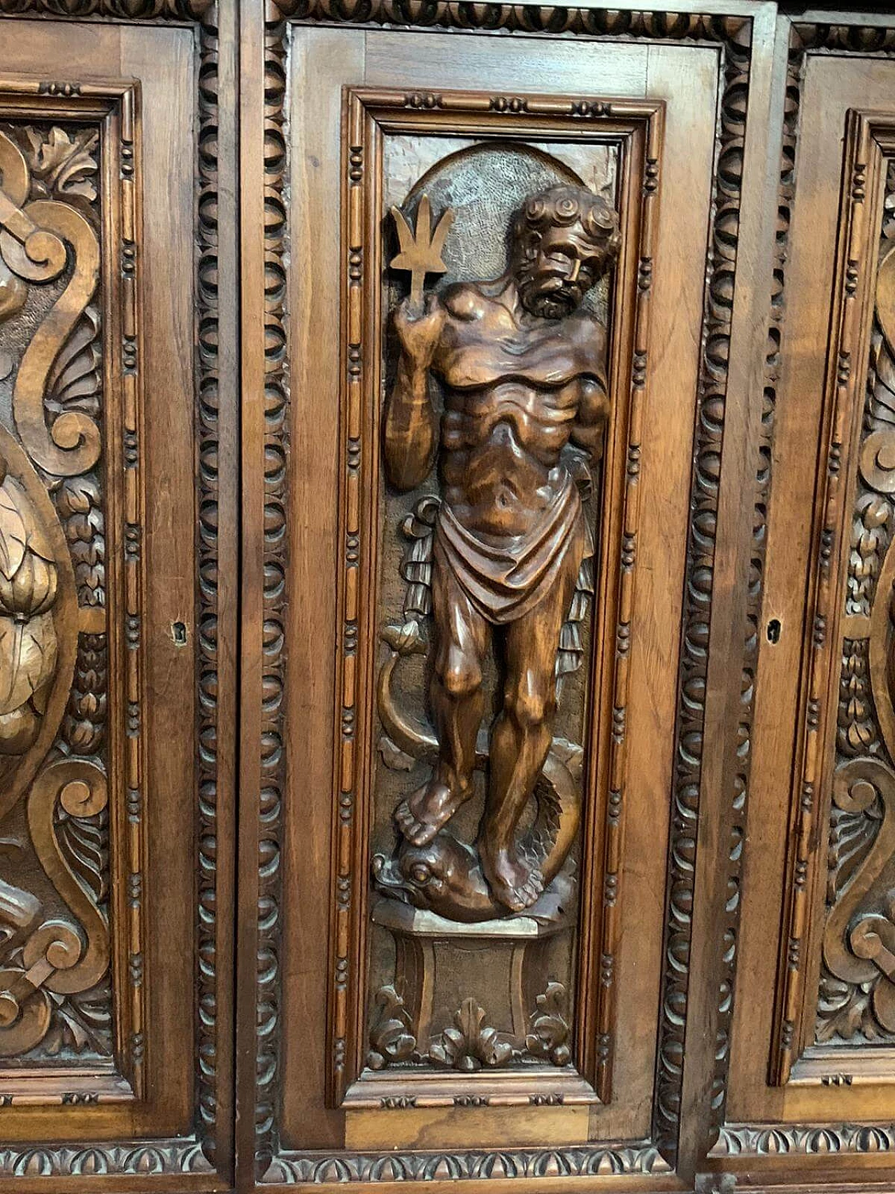 Walnut sideboard with bronze handles in Renaissance style, late 19th century 7