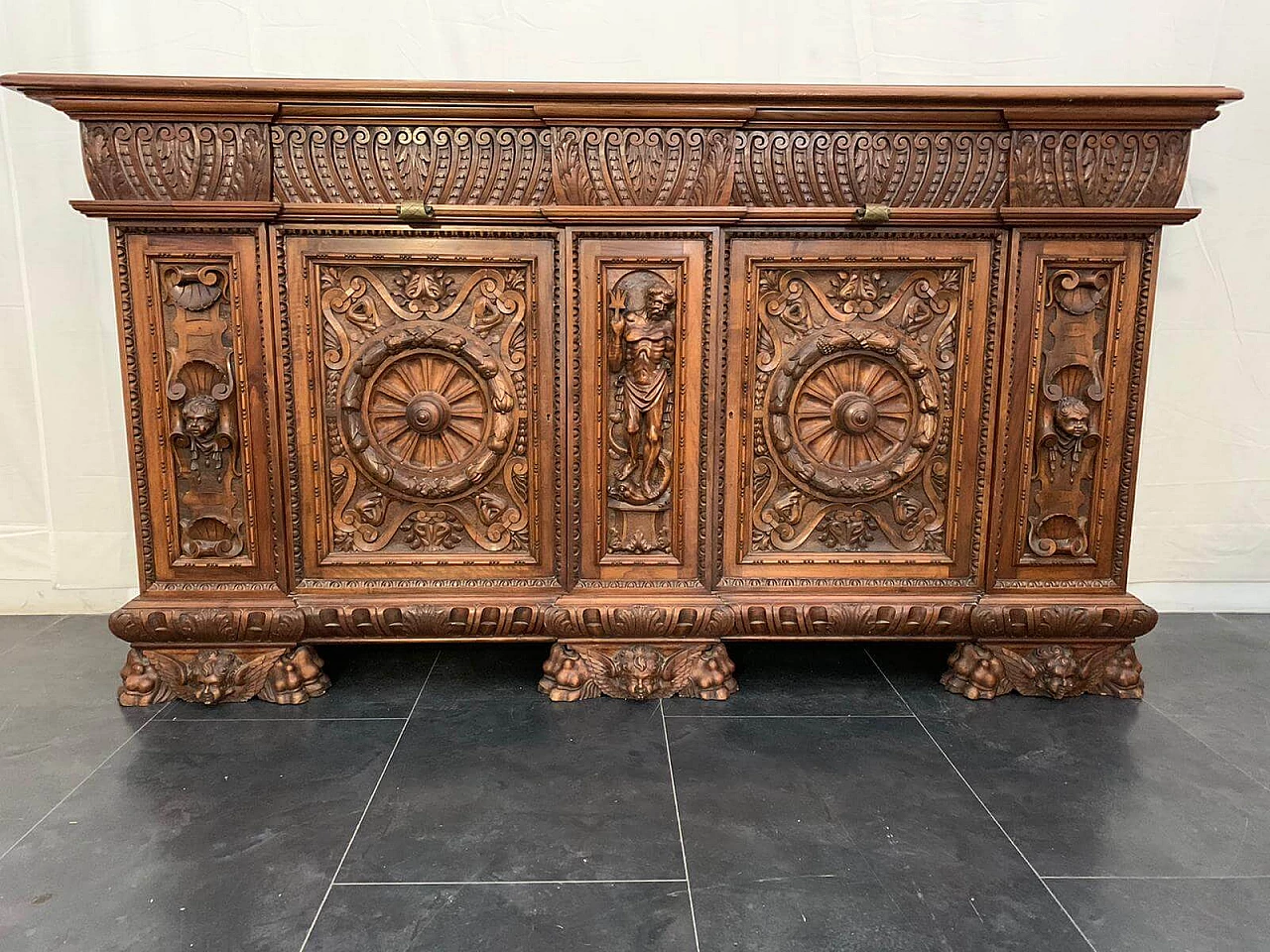 Walnut sideboard with bronze handles in Renaissance style, late 19th century 12