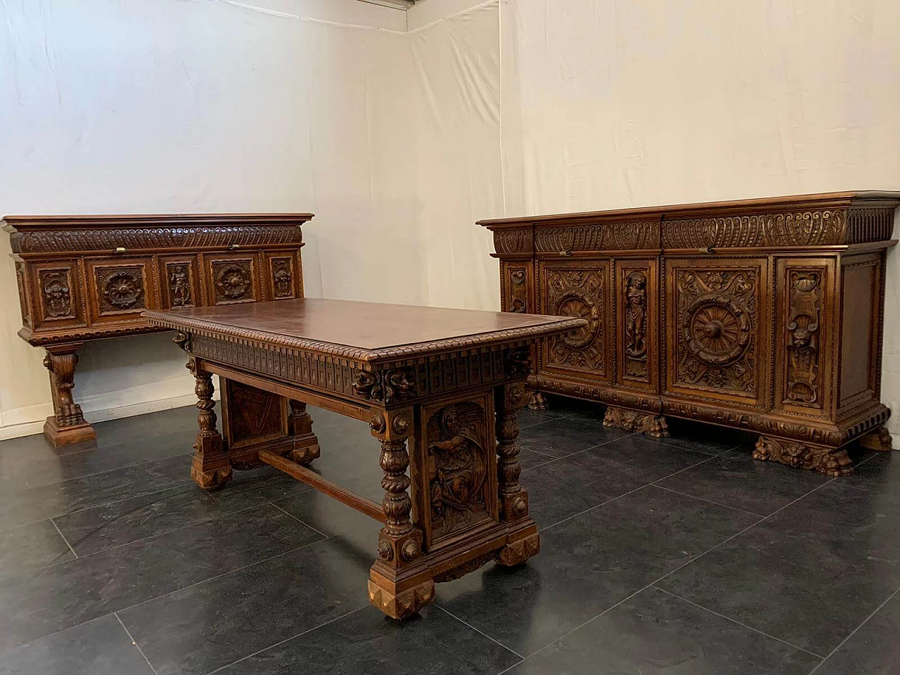 Walnut sideboard with bronze handles in Renaissance style, late 19th century 14