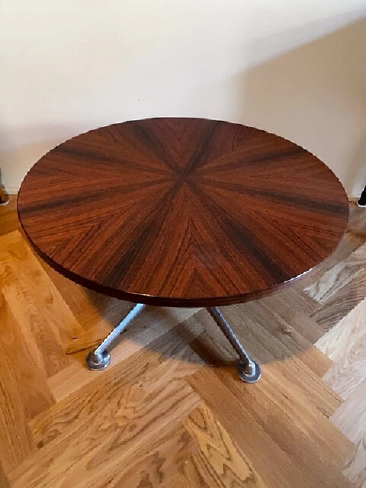 Tavolino rotondo di Ico e Luisa Parisi per MIM, anni '60 1