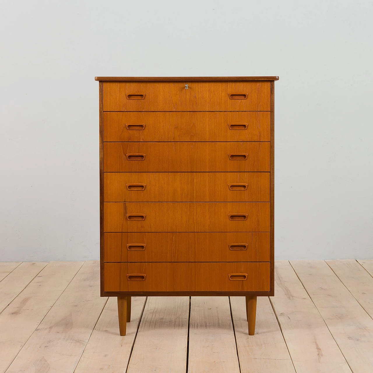 Comò scandinavo in teak con 7 cassetti, anni '60 3