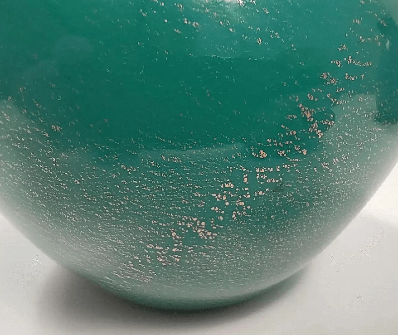 Green algae glass vase with gold leaf by Tomaso Buzzi for Venini, 1930s 4