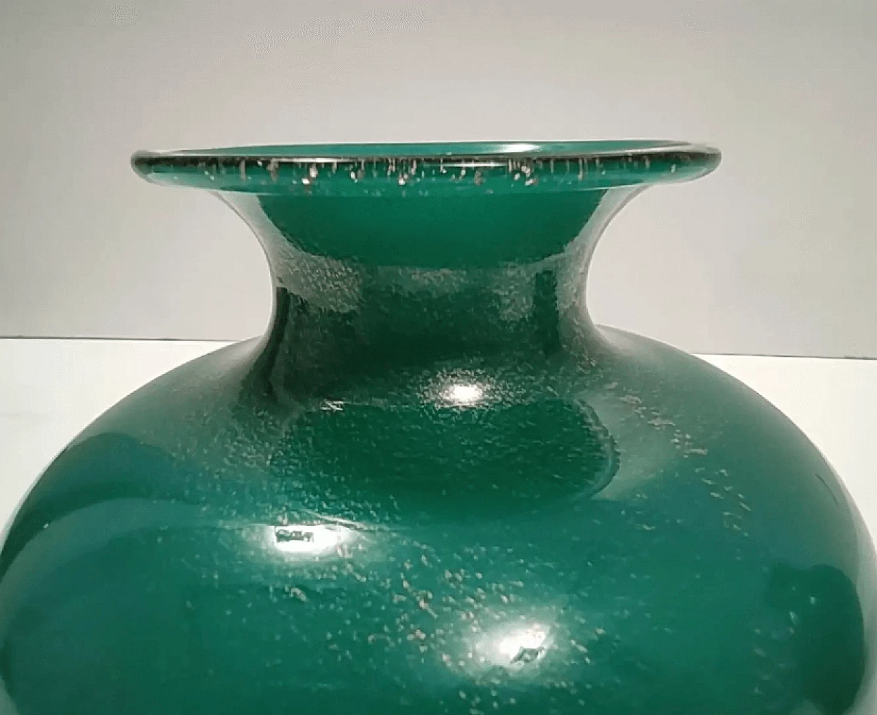 Green algae glass vase with gold leaf by Tomaso Buzzi for Venini, 1930s 9
