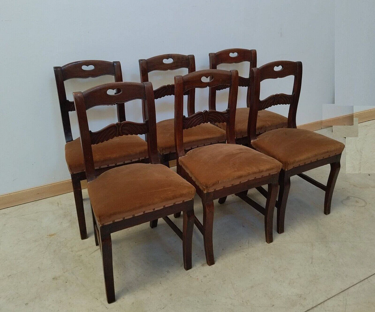 6 Empire-style walnut chairs, early 19th century 2