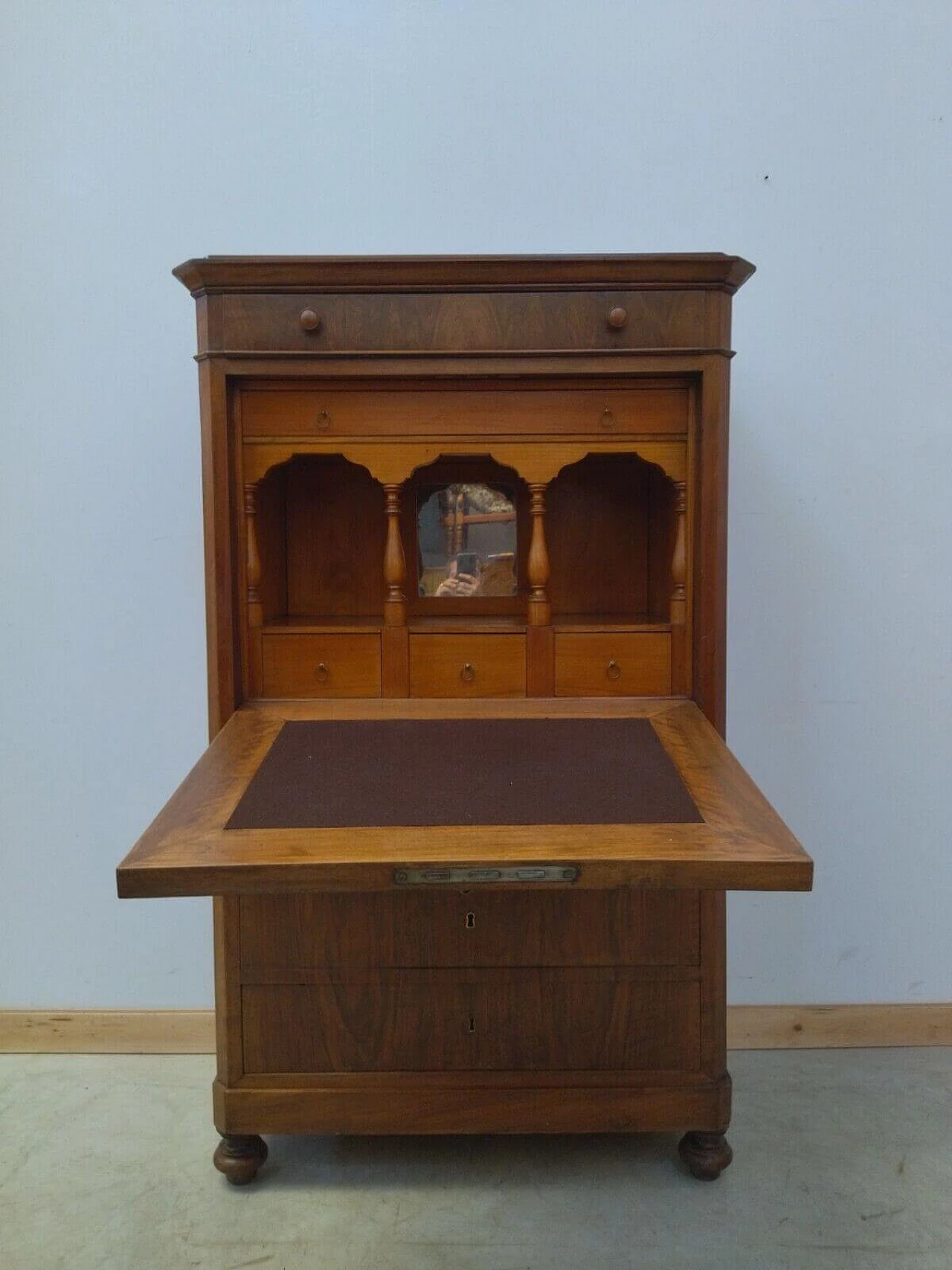 Umbertide walnut flap cabinet, late 19th century 12