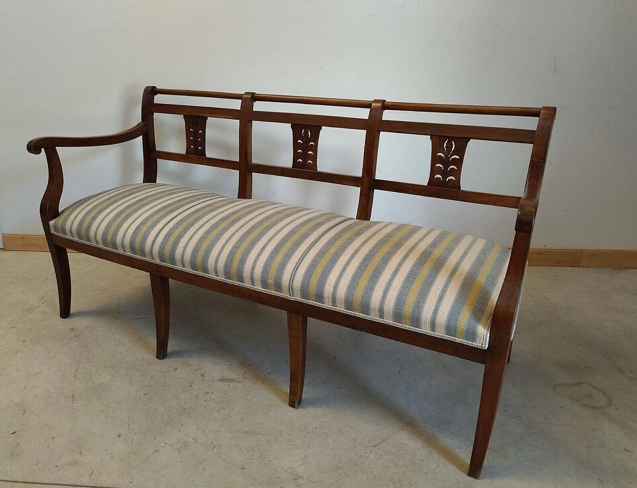 Empire walnut sofa, early 19th century 7