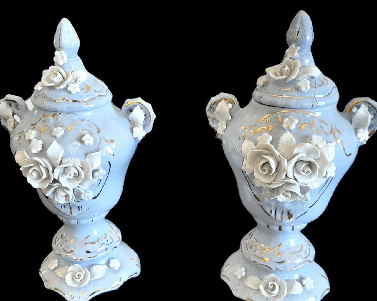 Capodimonte porcelain vase with white floral decorations, 1950s 5