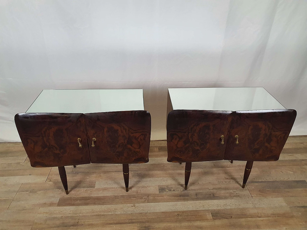 Pair of bedside tables with mirrored top and compartment drawers, 1940s 2