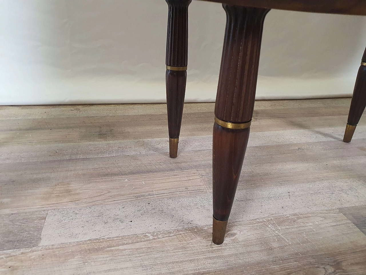 Pair of bedside tables with mirrored top and compartment drawers, 1940s 18