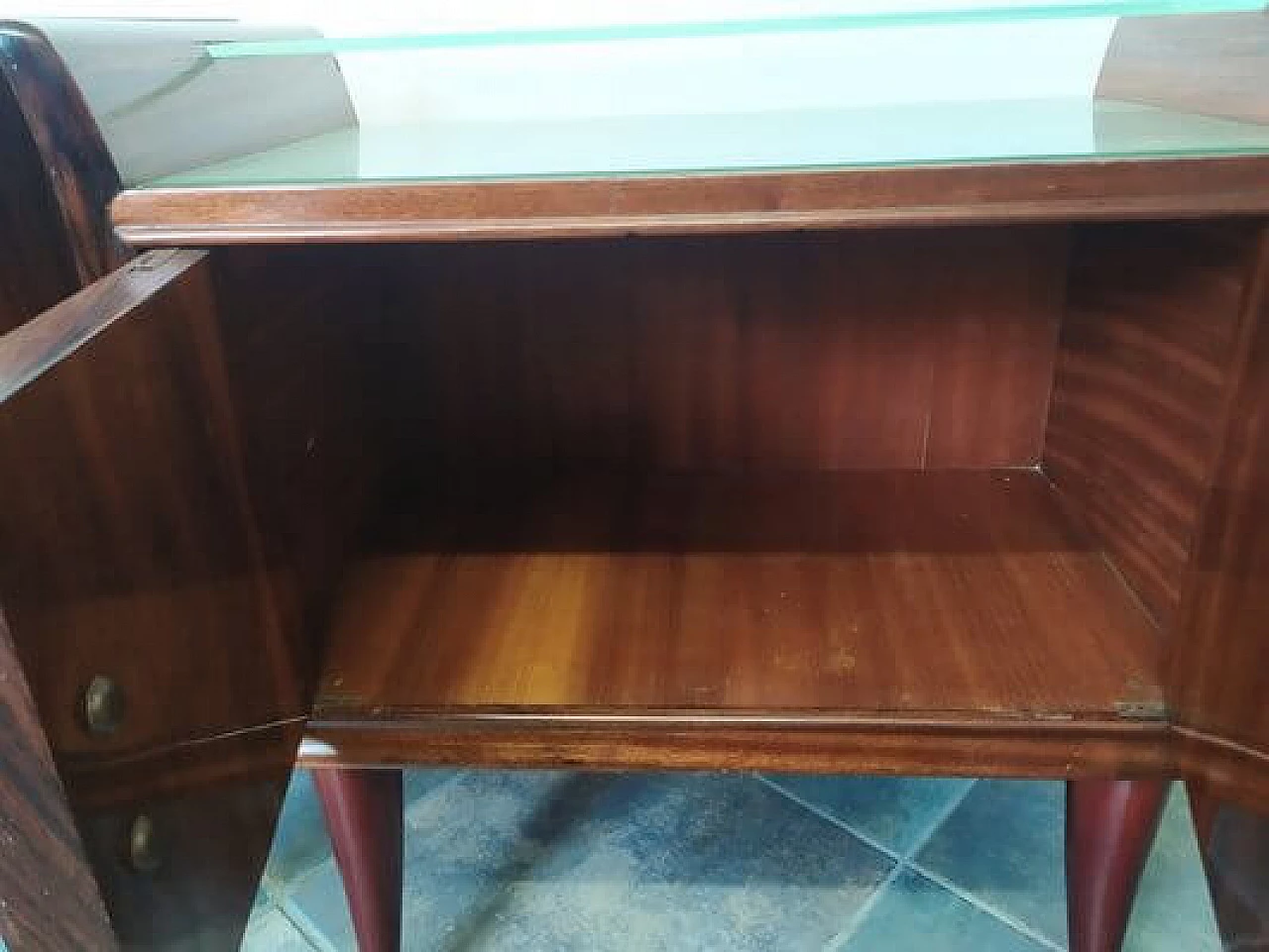 Pair of bedside tables in wood and glass attributed to Paolo Buffa, 1950s 6