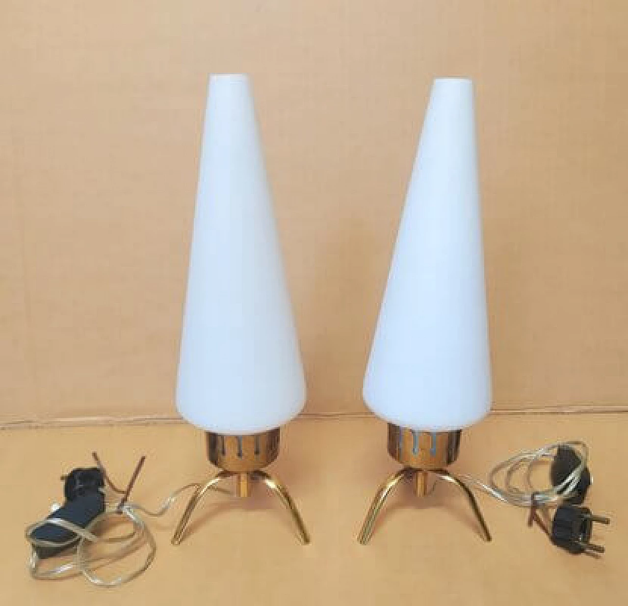Coppia di lampade da tavolo attribuite ad Angelo Lelli per Arredoluce, anni '50 2