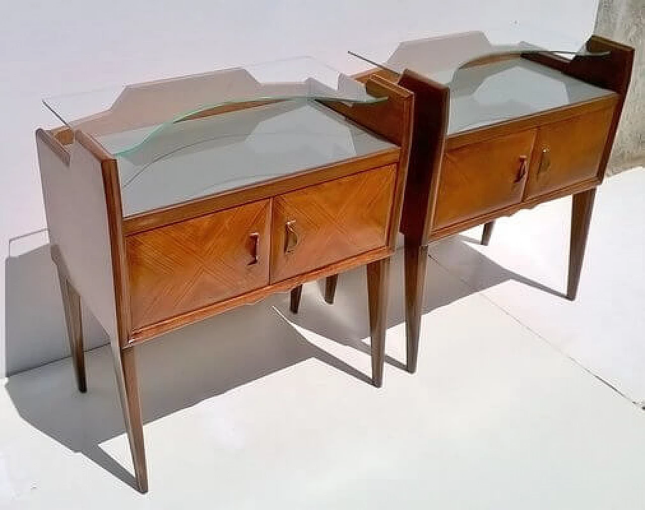 Pair of teak bedside tables with double glass top by Paolo Buffa, 1940s 2