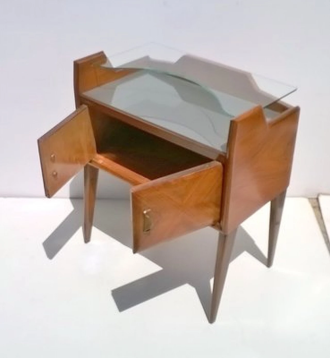 Pair of teak bedside tables with double glass top by Paolo Buffa, 1940s 3