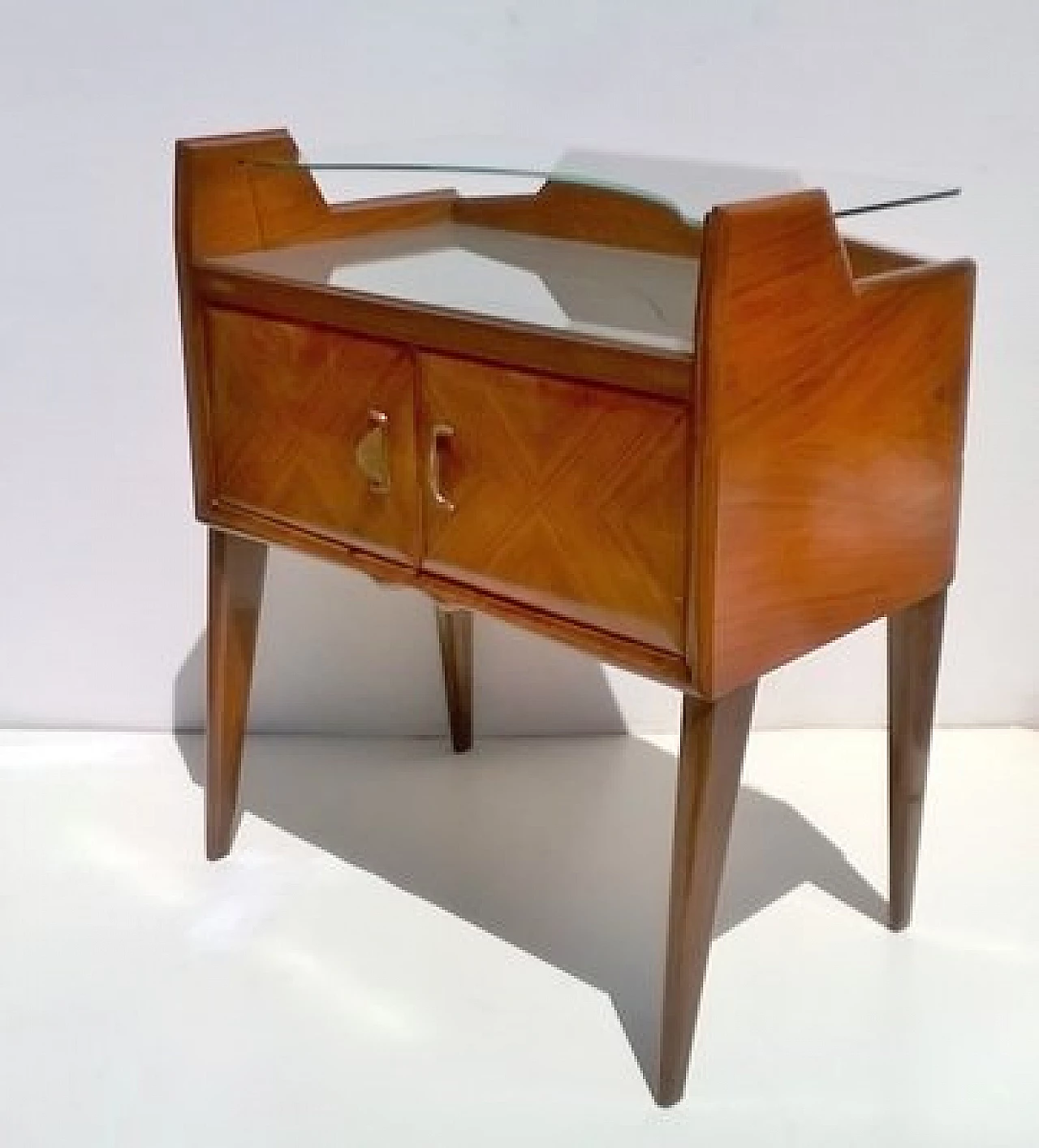 Pair of teak bedside tables with double glass top by Paolo Buffa, 1940s 6