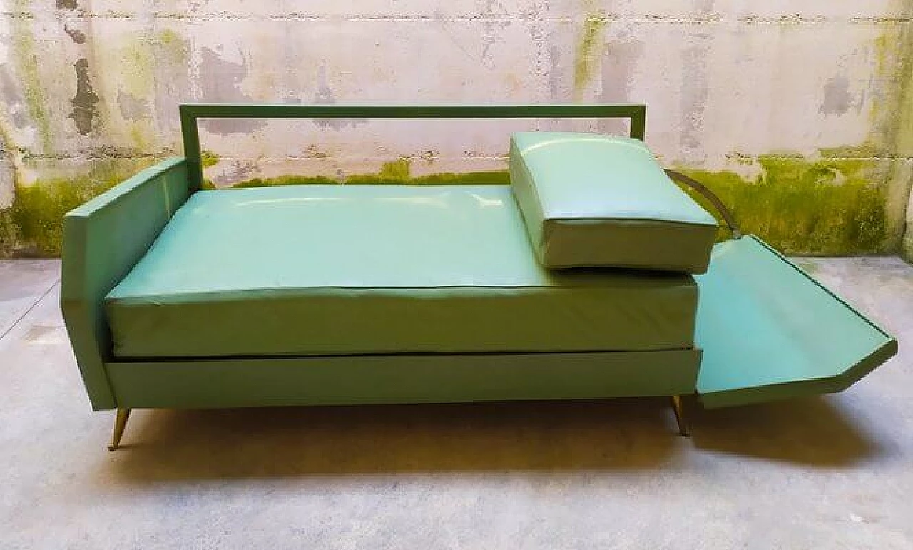 Green leatherette sofa attributed to Gio Ponti for ISA Bergamo, 1950s 5