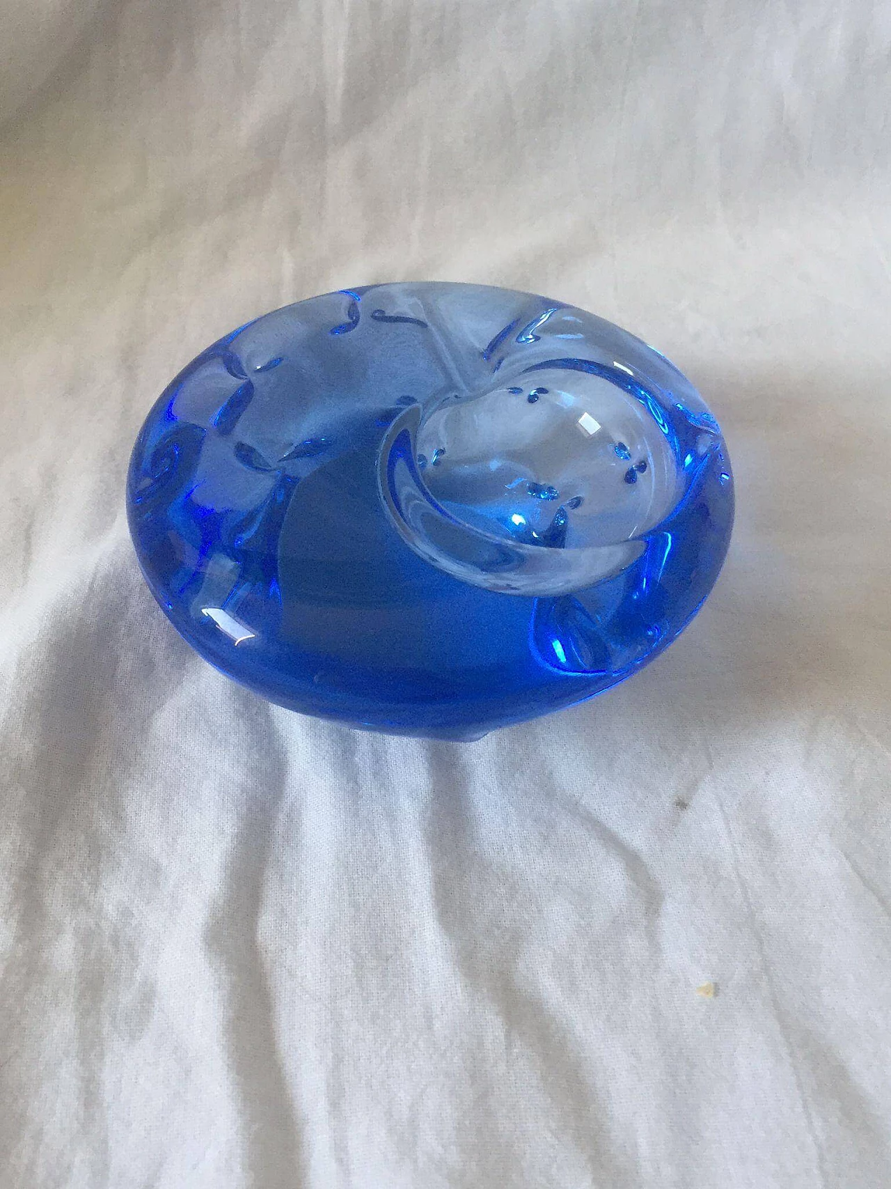 Barovier style blue Murano glass ashtray, 1970s 10