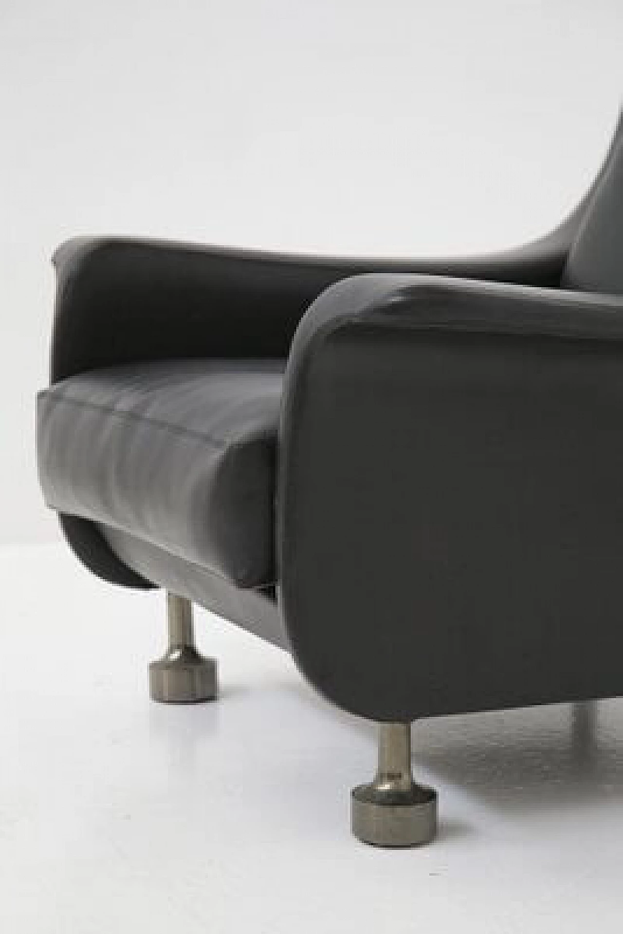 Pair of black leather armchairs attributed to Luigi Caccia Dominioni, 1960s 5
