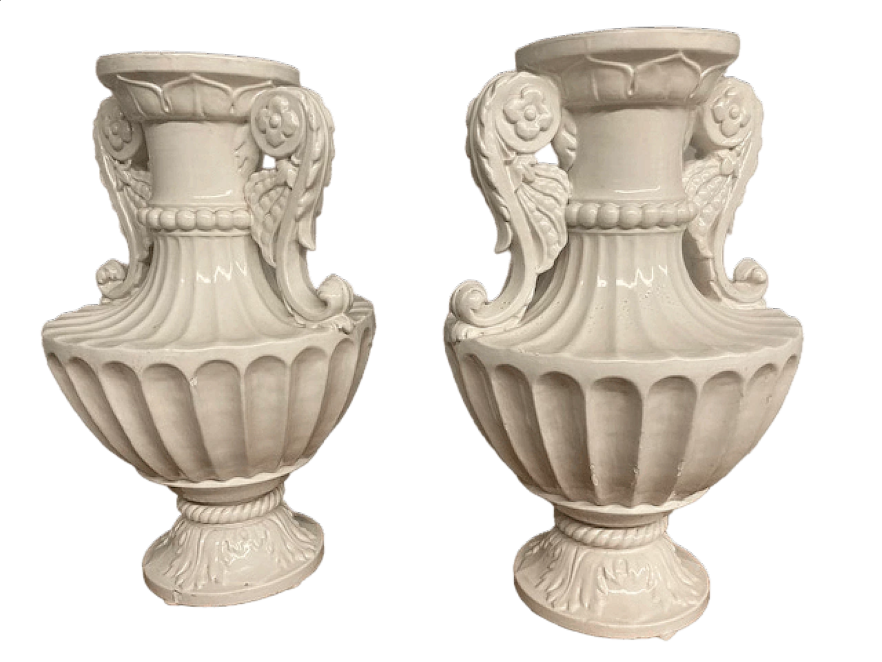 Pair of Cantagalli white majolica vases in Neoclassical style, late 19th century 15