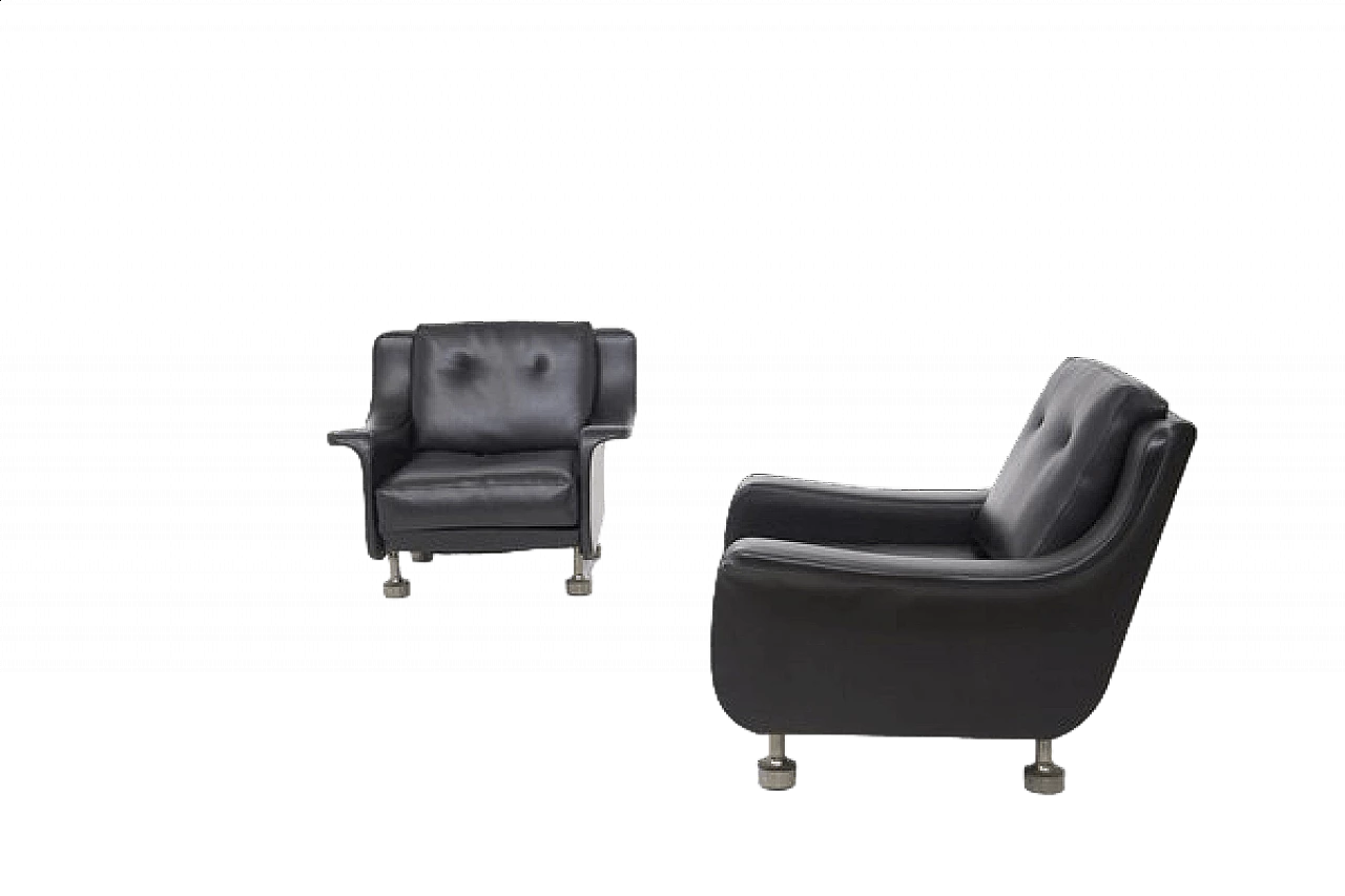 Pair of black leather armchairs attributed to Luigi Caccia Dominioni, 1960s 15