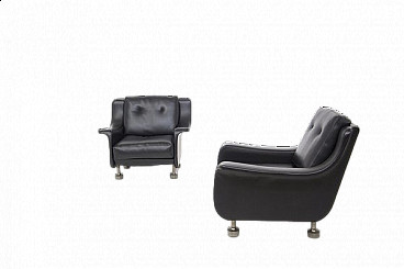 Pair of black leather armchairs attributed to Luigi Caccia Dominioni, 1960s
