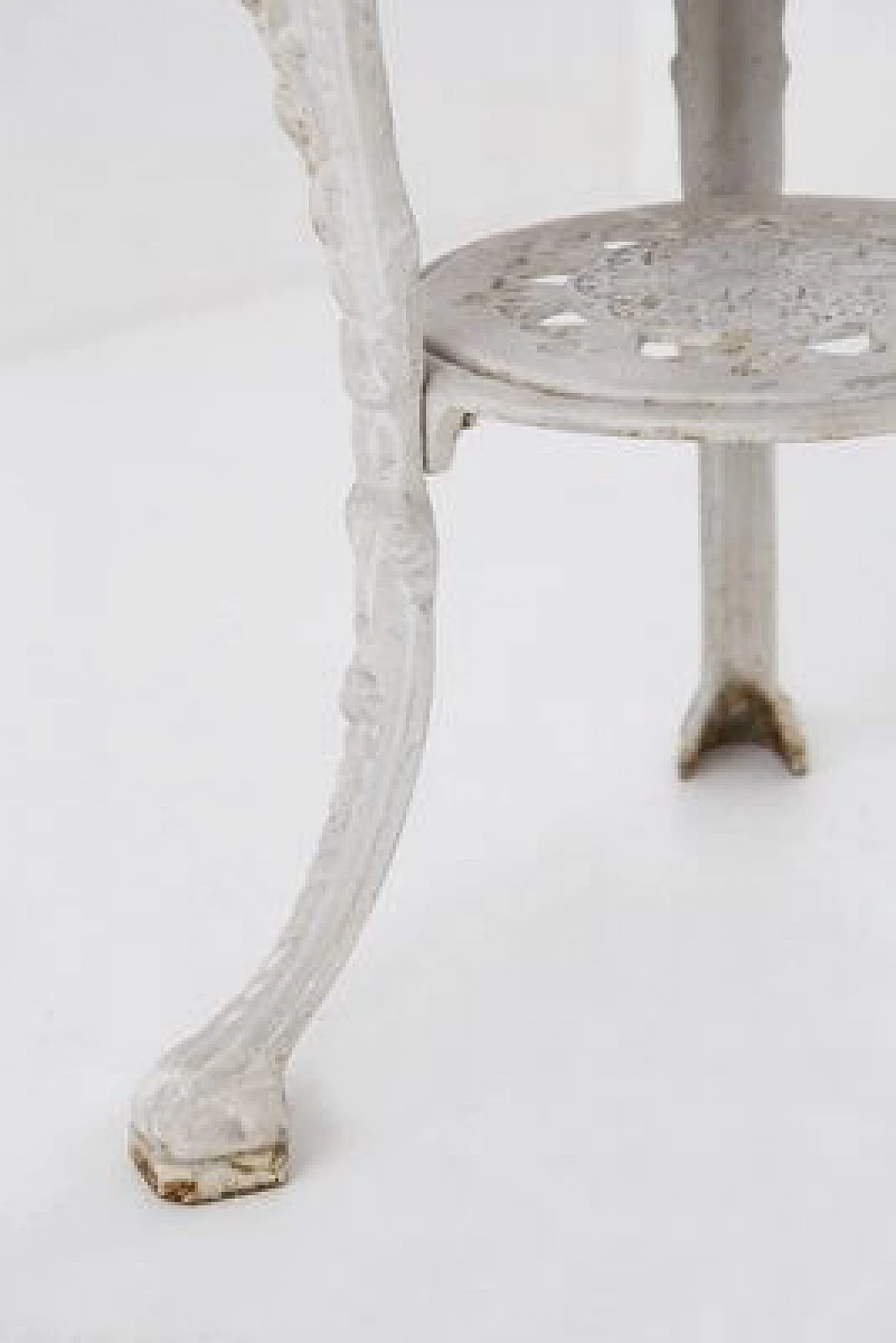 Cast iron table with wooden top, 19th century 6
