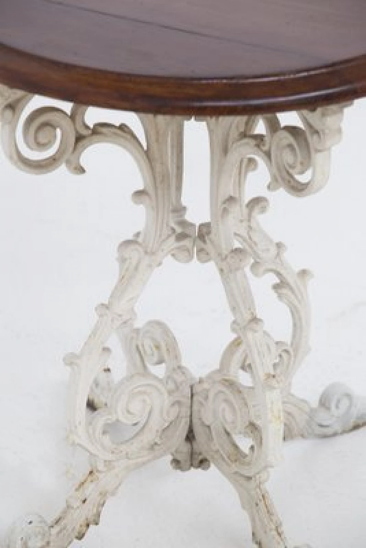 Victorian-style coffee table with wood and cast iron top, 19th century 3