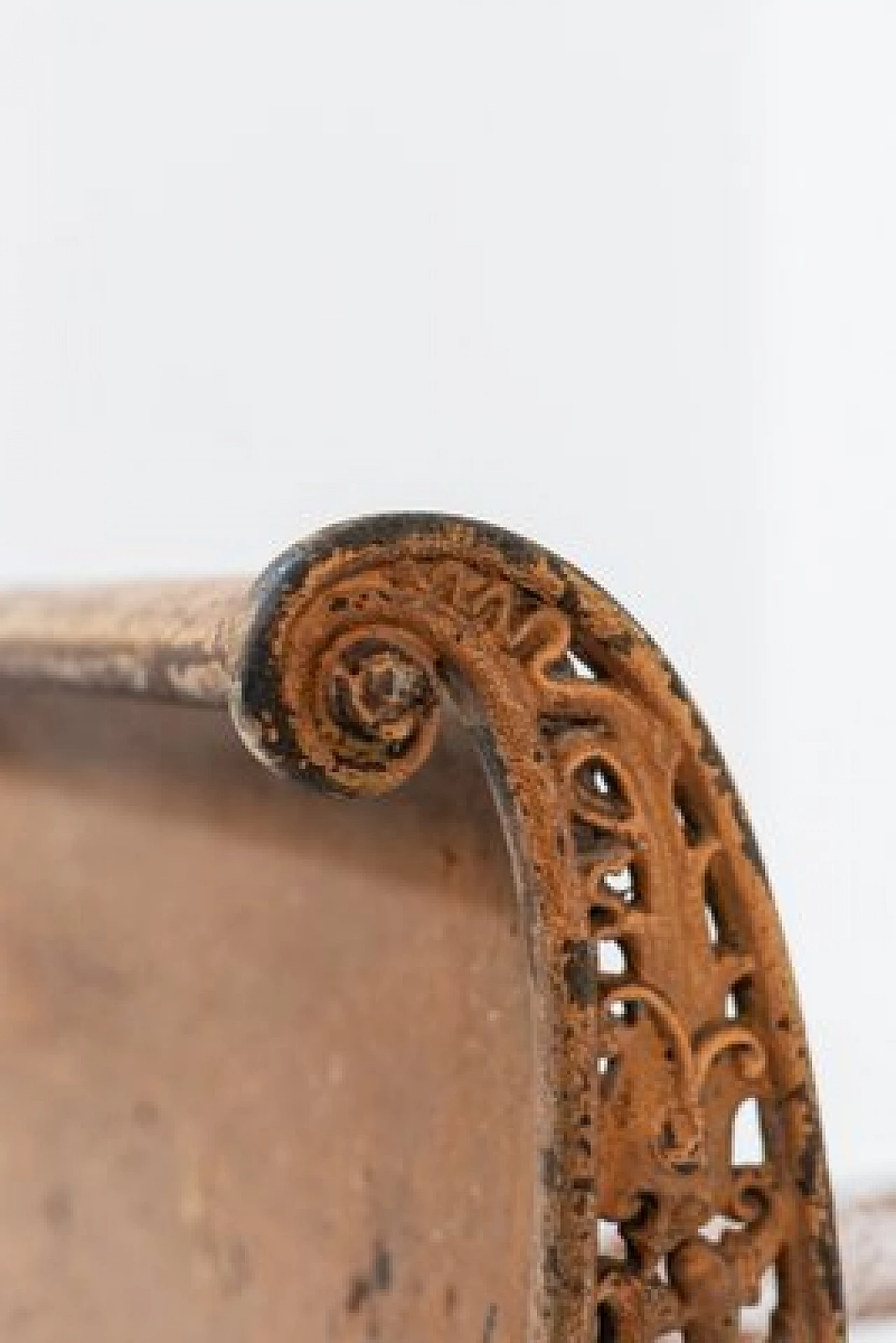 Wrought iron style single bed, 19th century 23