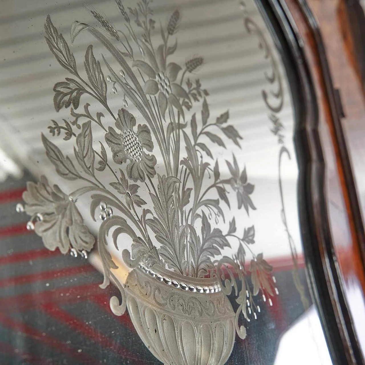 Trumeau in legno con anta a ribalta e vetrina, '700 14