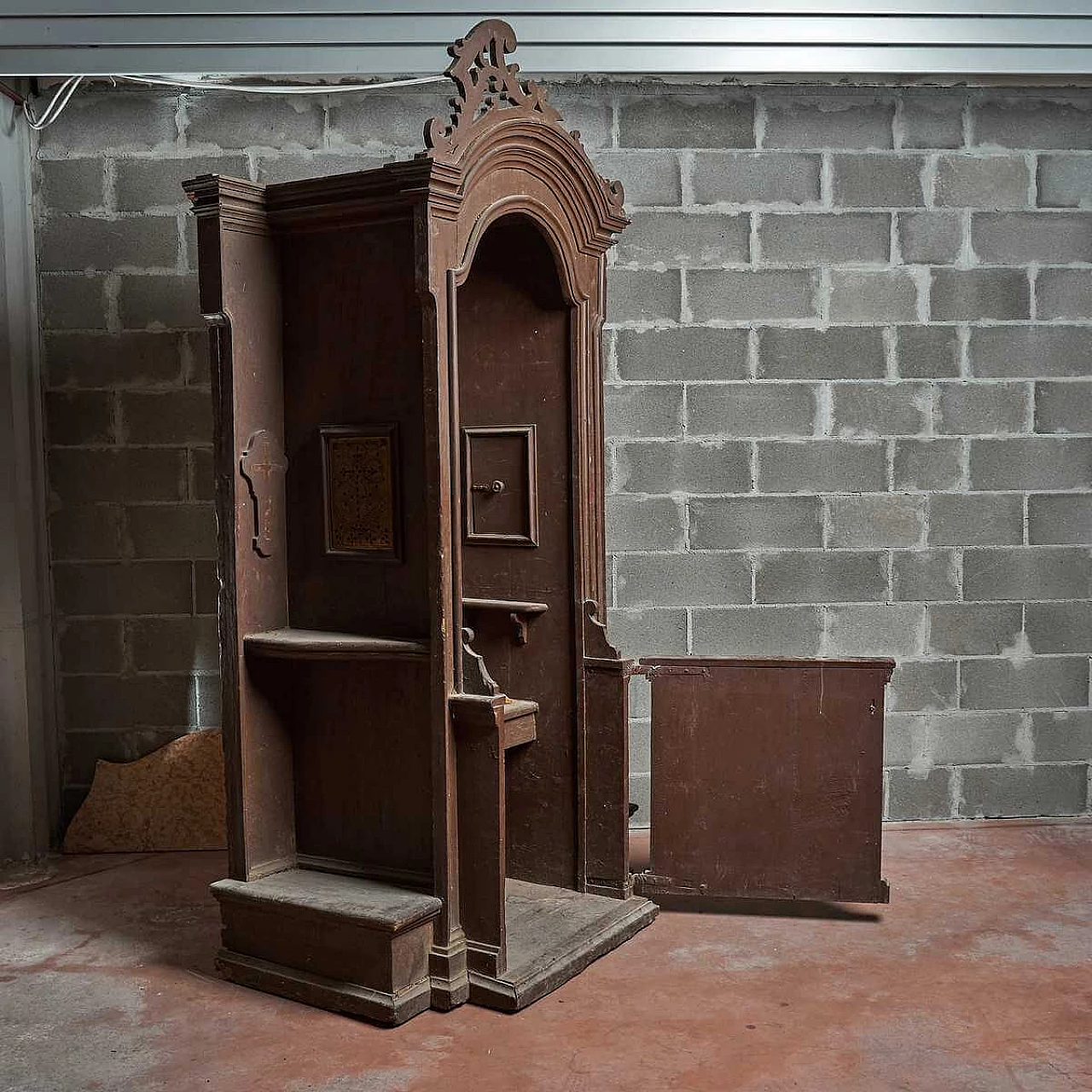 Confessionale antico in legno, '600 1