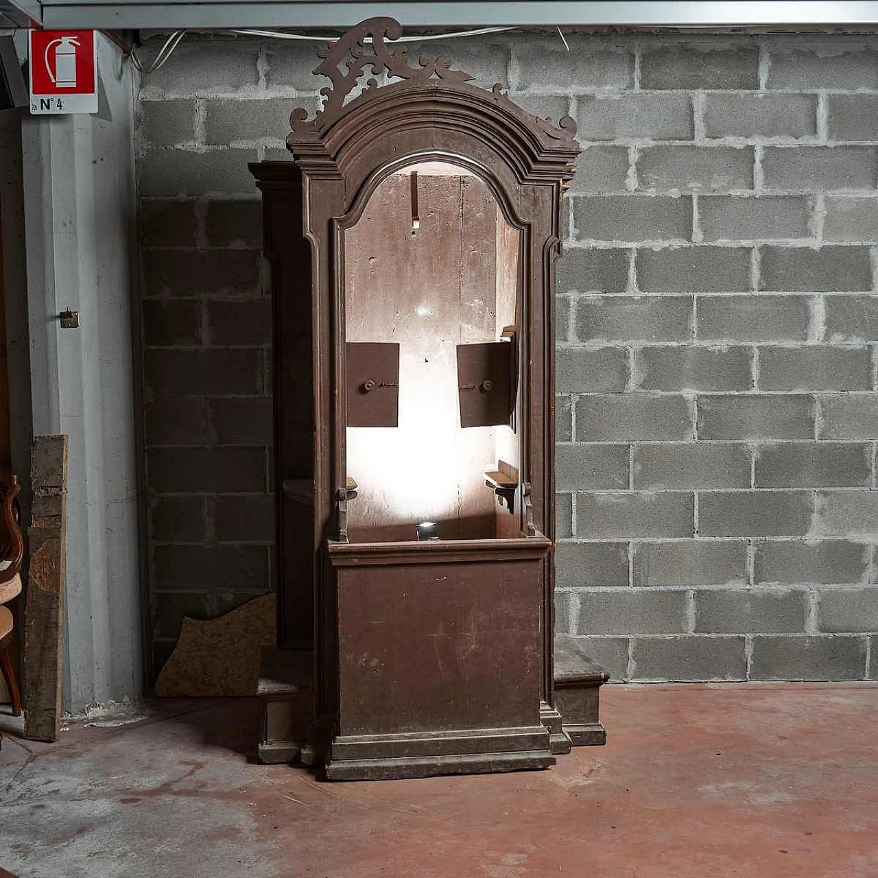 Confessionale antico in legno, '600 12