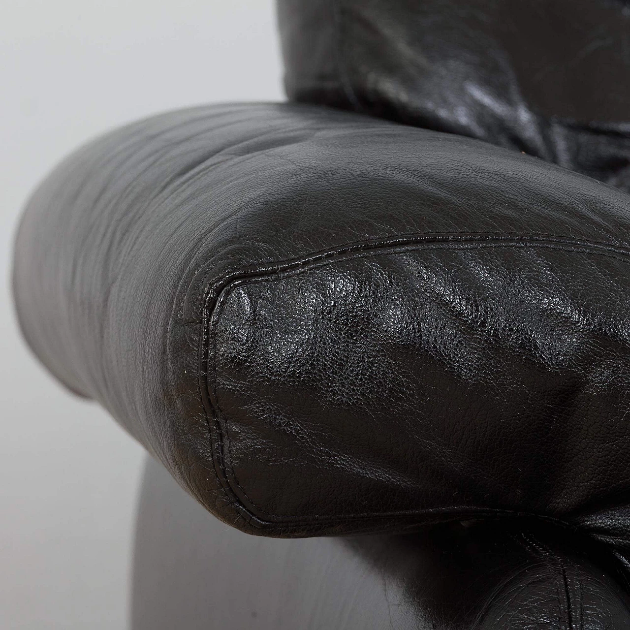 Coronado sofa in black leather by Tobia Scarpa for C&B Italia, 1960s 16