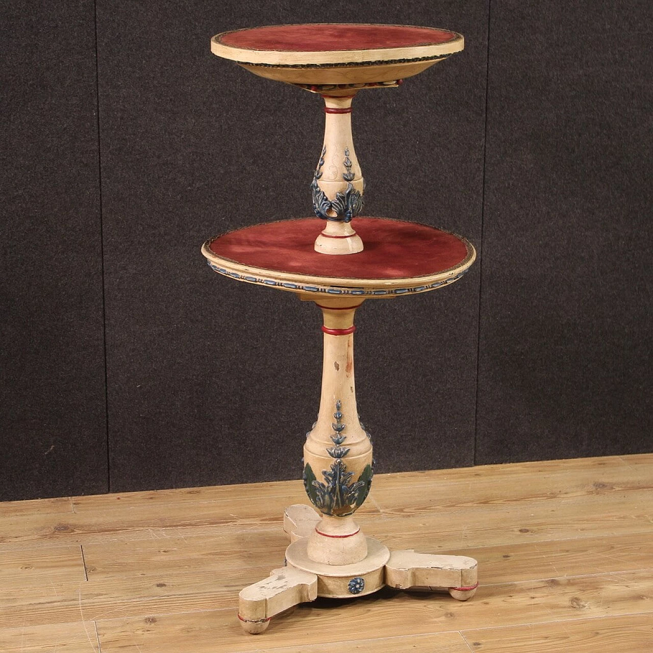 Étagère in carved, lacquered and painted wood and plaster, early 20th century 1