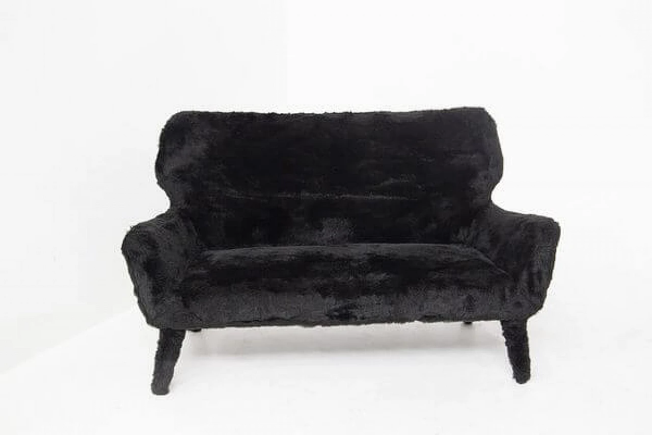 Divano in simil pelliccia nera, anni '50 1