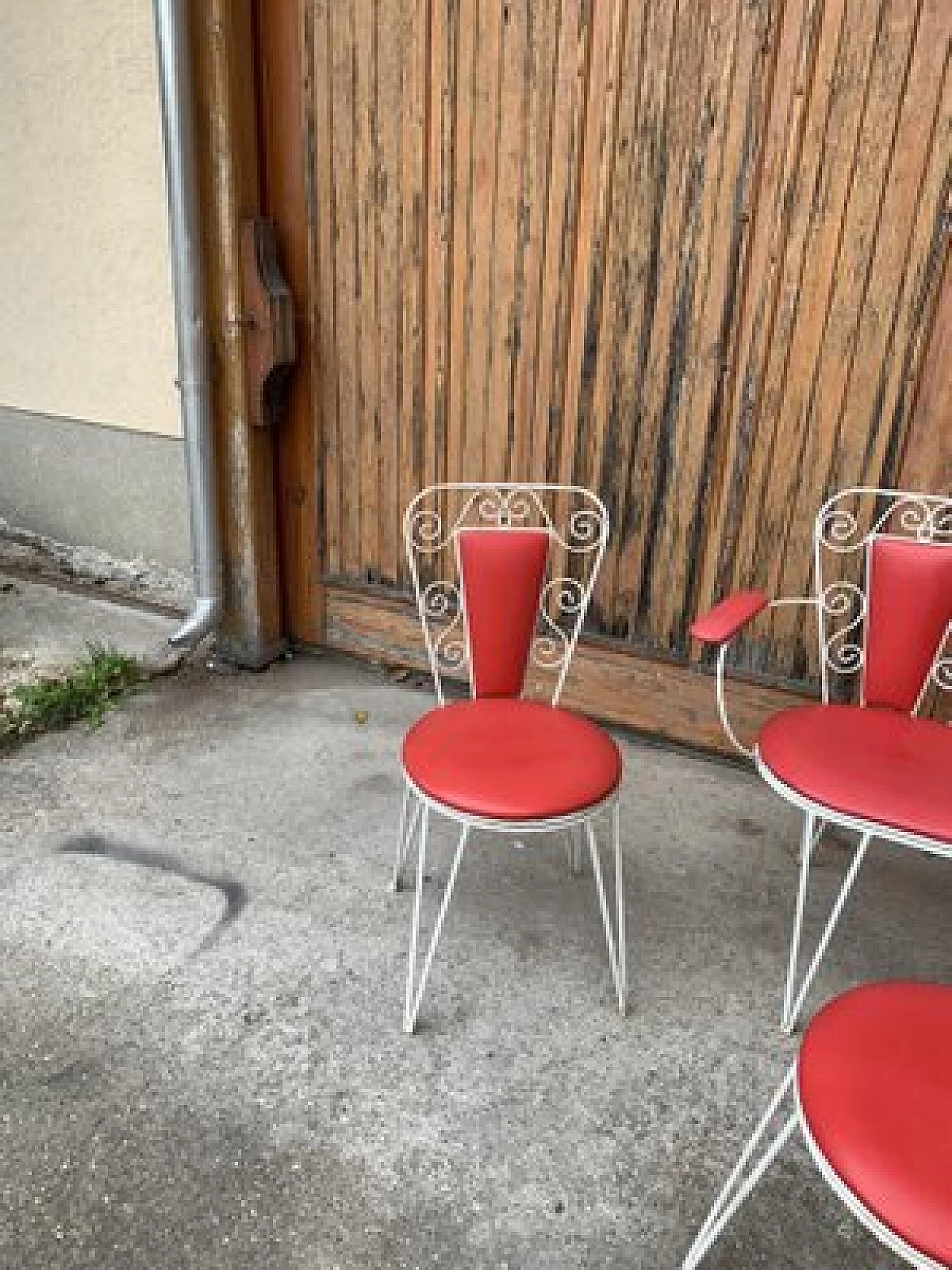 Coppia di sedie, panchina e tavolino da esterno, anni '60 2